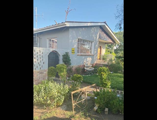 3 BEDROOM PROPERTY TO RENT IN KINGSWOOD